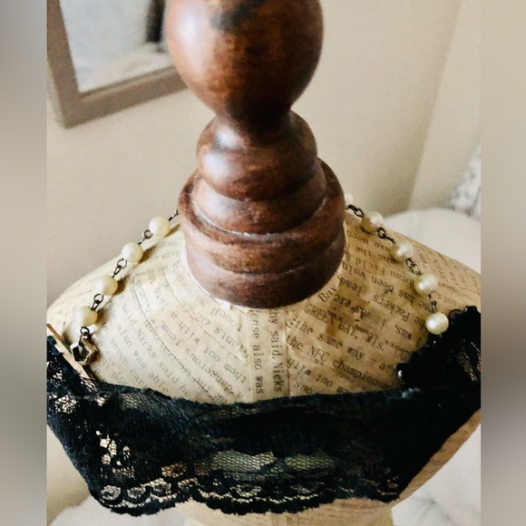 032 Ms Gilmore Vintage costume choker - Picture 3 of 10